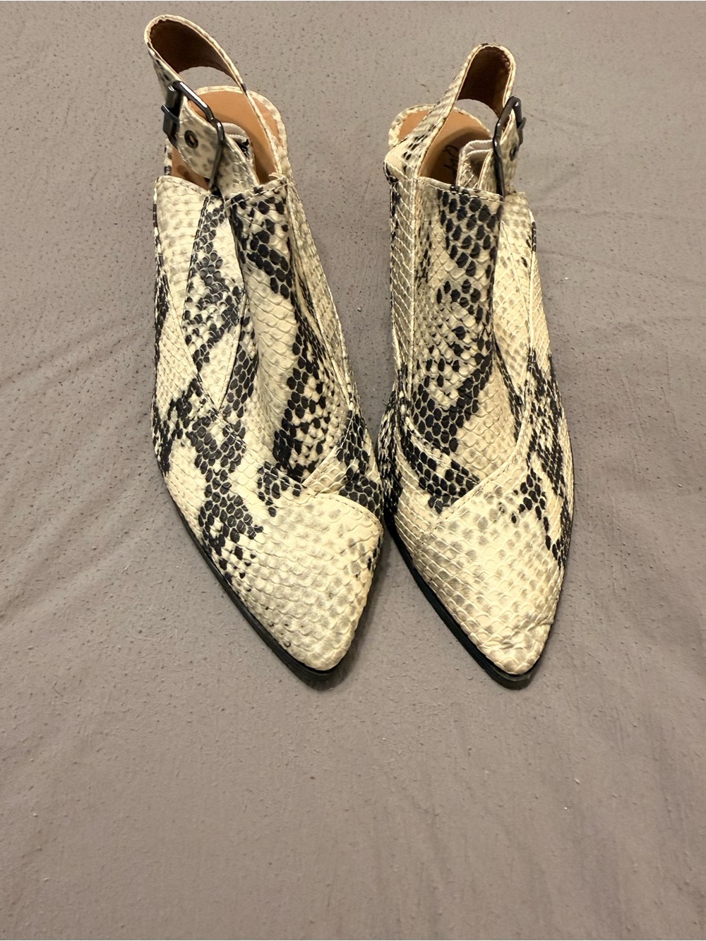 Women’s Snake-Print Pointed Slingback Booties - Cream/Black